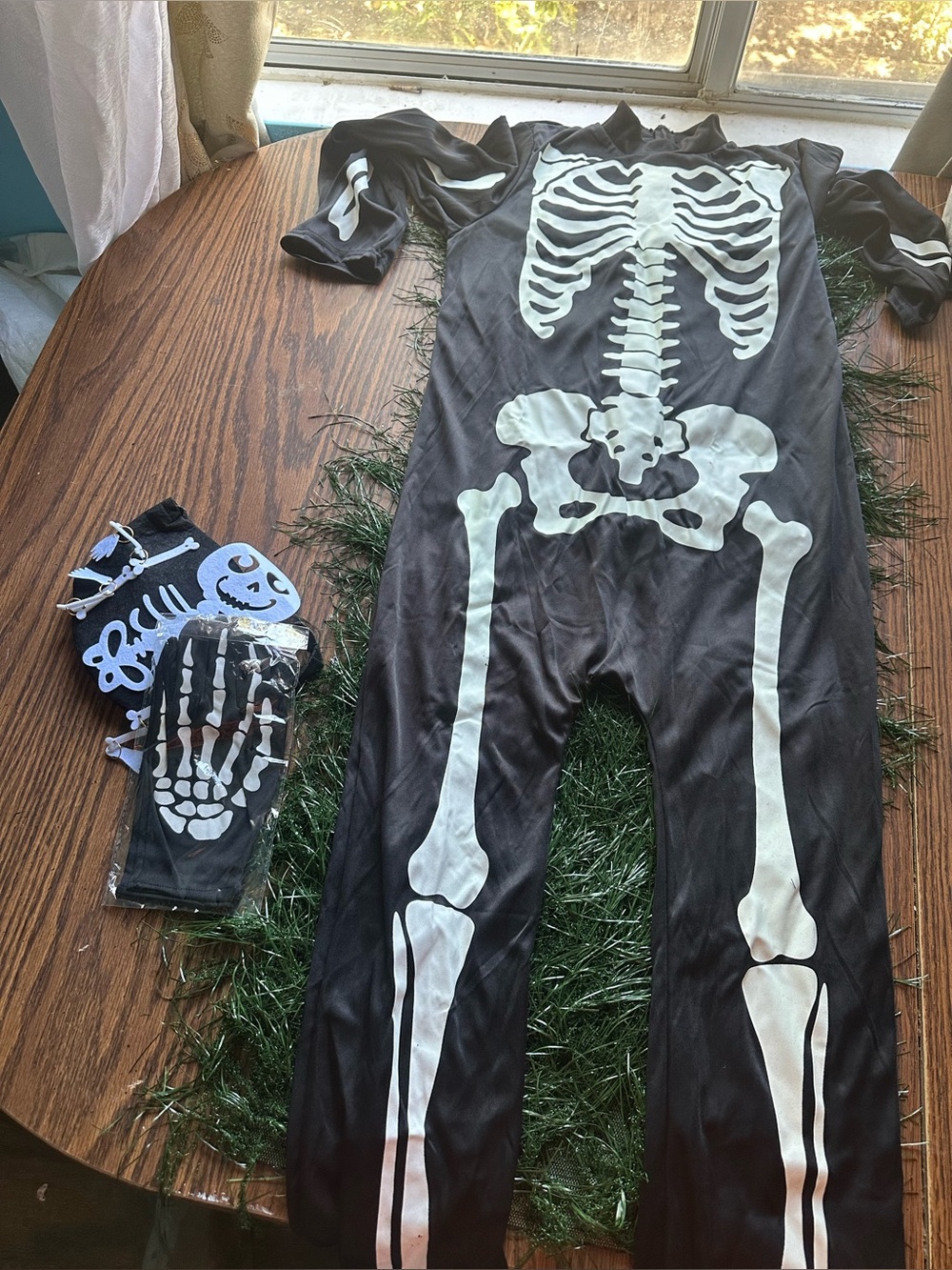 Kids Black Glow Skeleton Costume with Bone Print